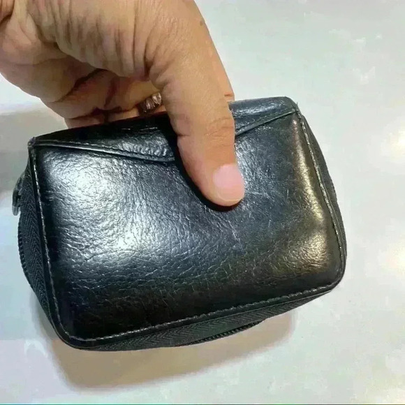 MANCINI BLACK LEATHER CARD ZIP WALLET PURSE - Picture 2 of 14